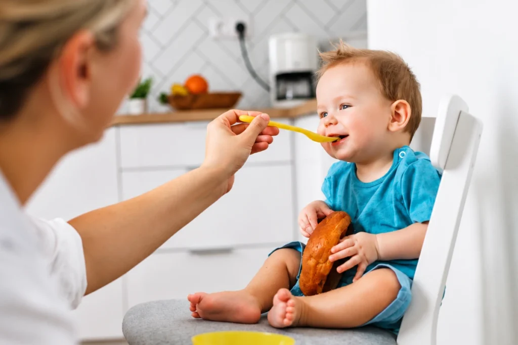 Peanut Oral Immunotherapy for Children: How It Works 1 Child being given a small amount of food during peanut allergy treatment